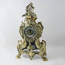 Часы из бронзы Конша