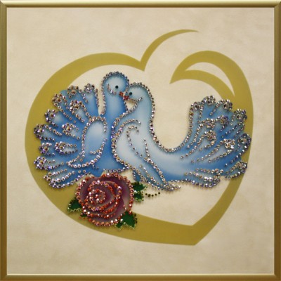 Картина с кристалами Сваровски "Любовь и голуби"