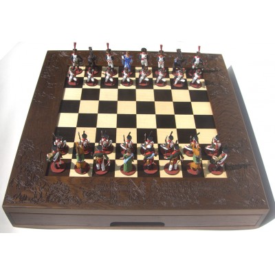 Шахматы исторические эксклюзивные "Бородиское сражение" с покрашенными фигурами из цинкового сплава