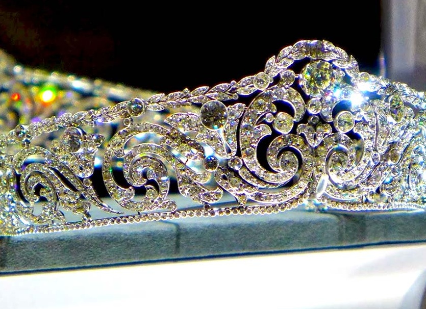 Лучшие украшения Cartier на королевских особах и знаменитостях